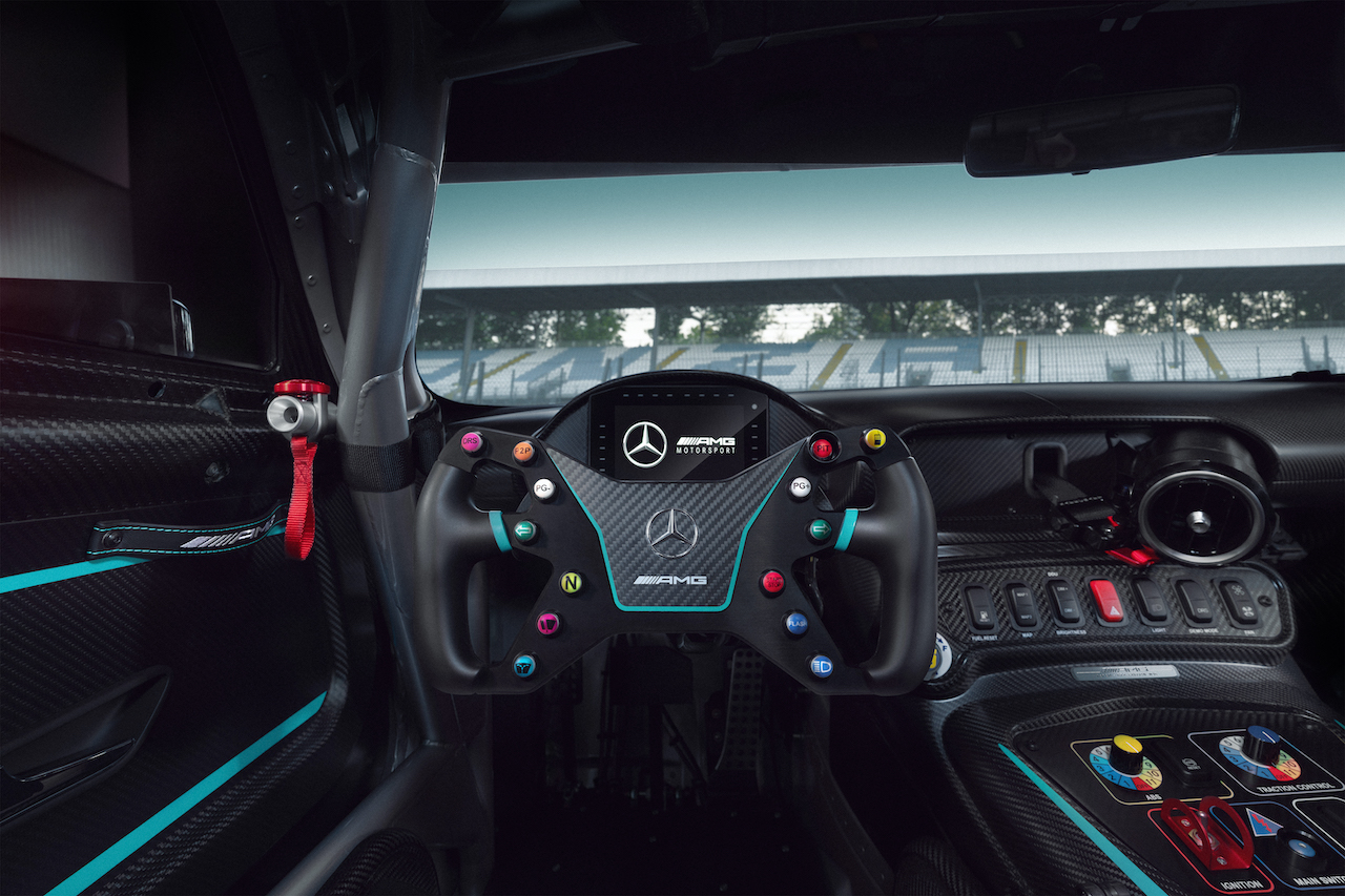 pi_mercedes_amg_20250904_gt2editionw16_02